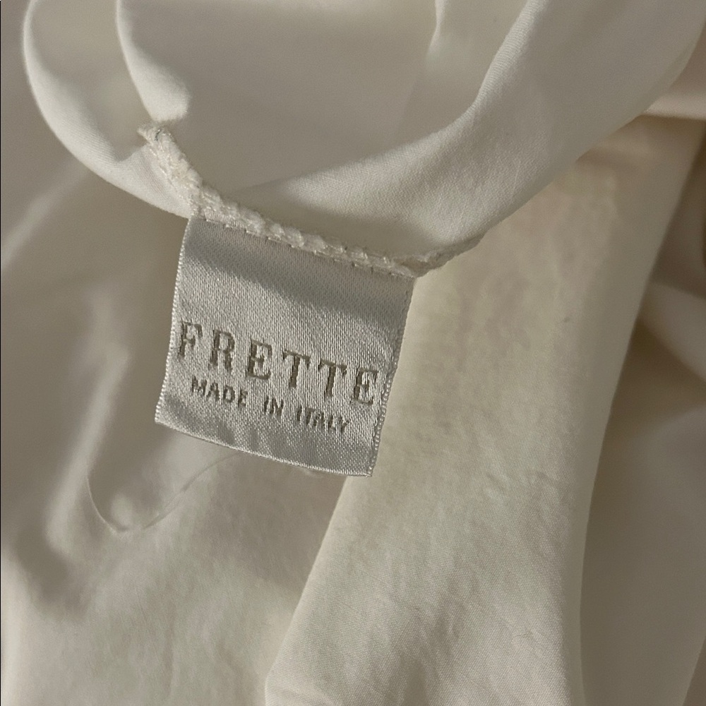 Frette Elegant White Duvet - Queen size